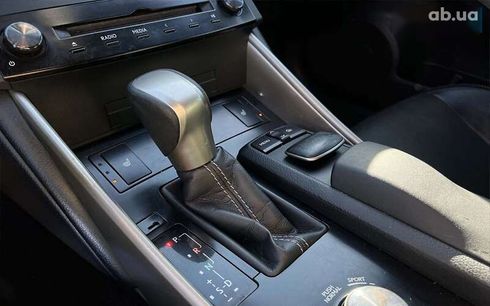 Lexus IS 2014 - фото 16