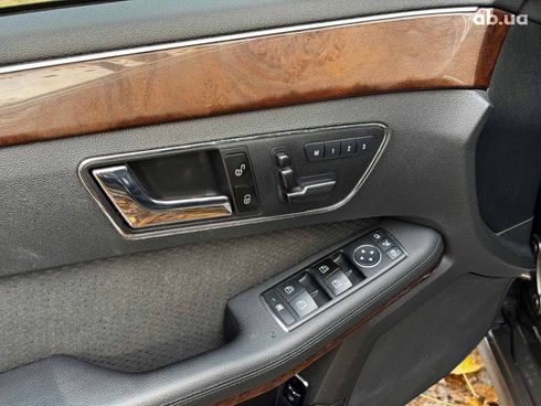 Mercedes-Benz E-Класс 2011 серый - фото 46