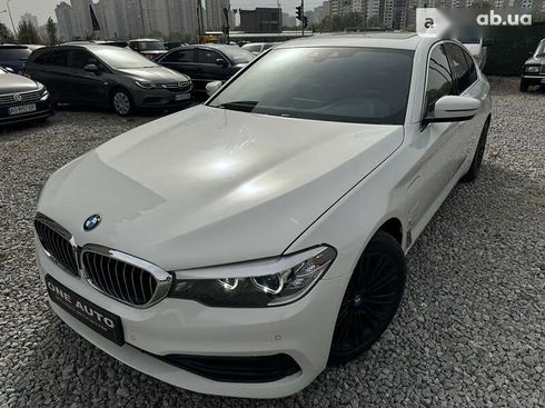 BMW 5 серия 2018 - фото 2