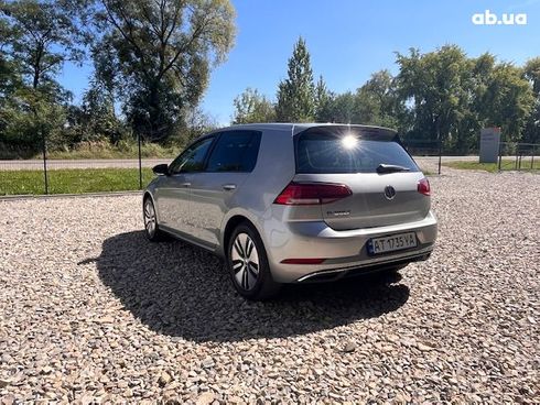 Volkswagen e-Golf 2018 серебристый - фото 5