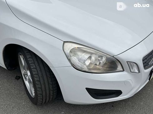 Volvo V60 2011 - фото 11