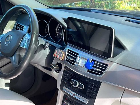 Mercedes-Benz E-Класс 2013 синий - фото 31