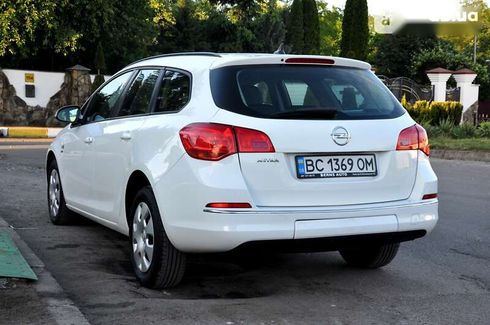 Opel Astra 2013 - фото 28