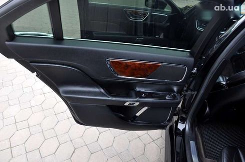 Lincoln Continental 2016 - фото 19