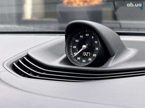 Porsche Taycan 2020 - фото 26