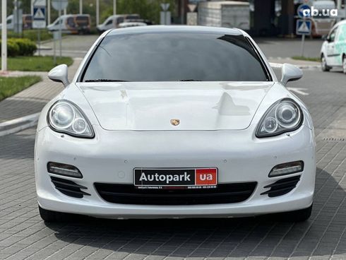 Porsche Panamera 2010 белый - фото 2