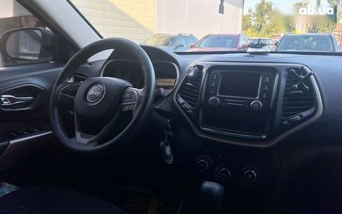 Jeep Cherokee 2017 - фото 17