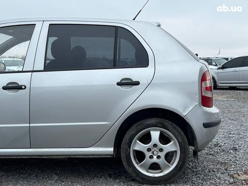 Skoda Fabia 2006 серый - фото 7