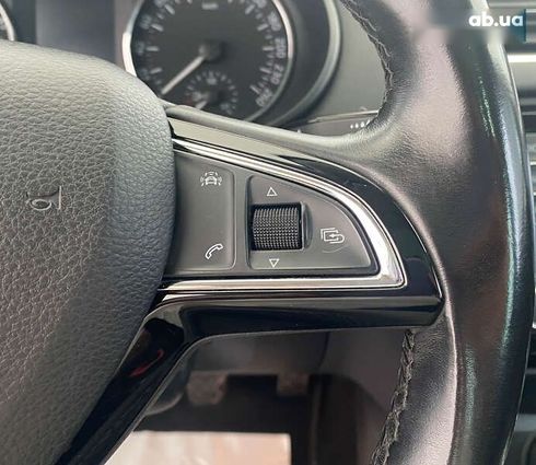 Skoda Octavia 2016 - фото 12