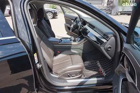 Audi A8 2020 - фото 30