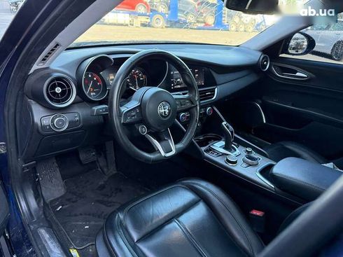 Alfa Romeo Giulia 2019 - фото 9