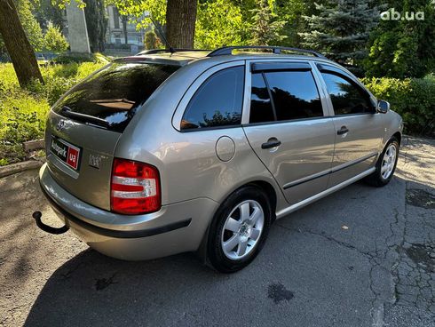 Skoda Fabia 2005 бежевый - фото 5