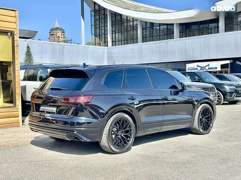 Volkswagen Touareg 2018 - фото 12