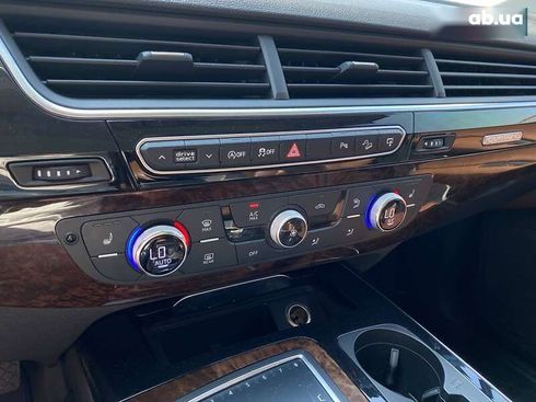 Audi Q7 2017 - фото 21