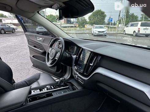 Volvo XC60 2019 - фото 22