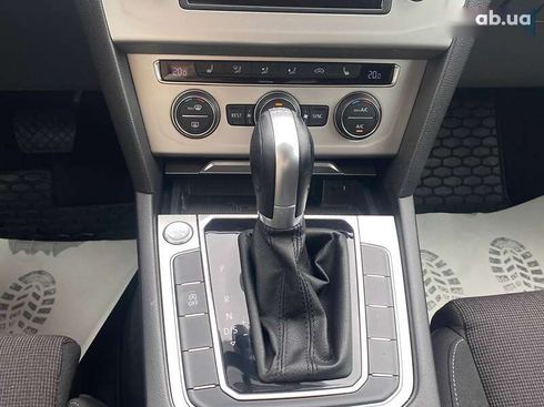 Volkswagen Passat 2016 - фото 19