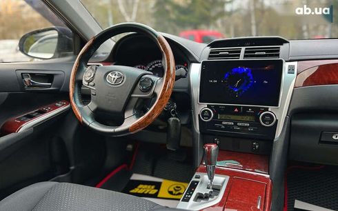 Toyota Camry 2013 - фото 14