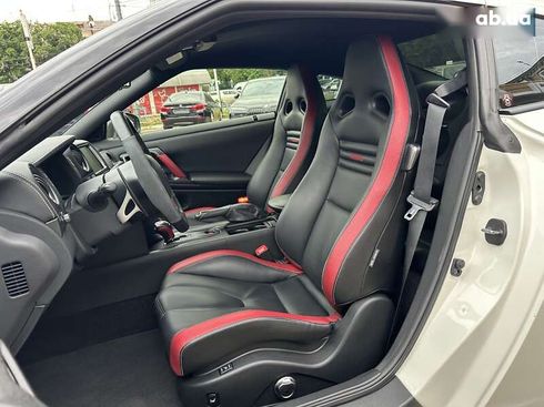 Nissan GT-R 2013 - фото 24