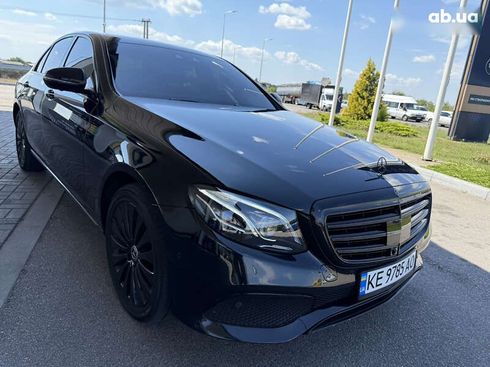 Mercedes-Benz E-Класс 2017 - фото 12