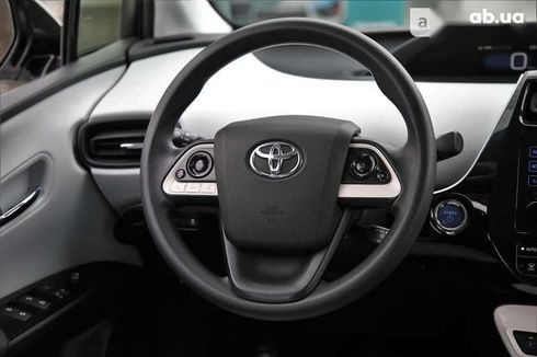 Toyota Prius 2016 - фото 12