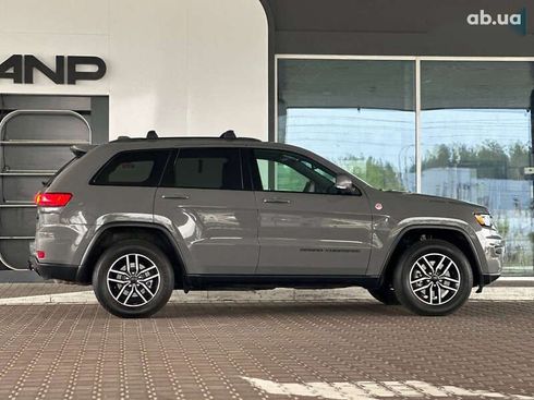 Jeep Grand Cherokee 2020 - фото 10
