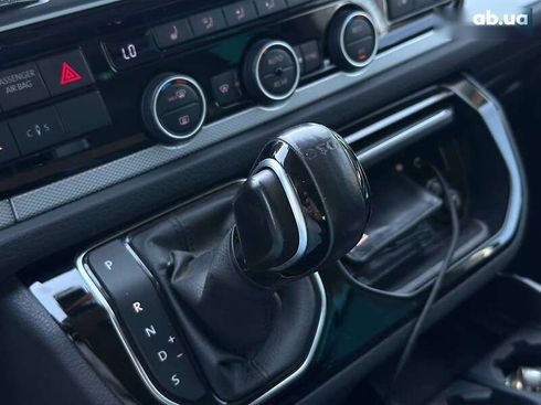 Volkswagen Multivan 2019 - фото 5