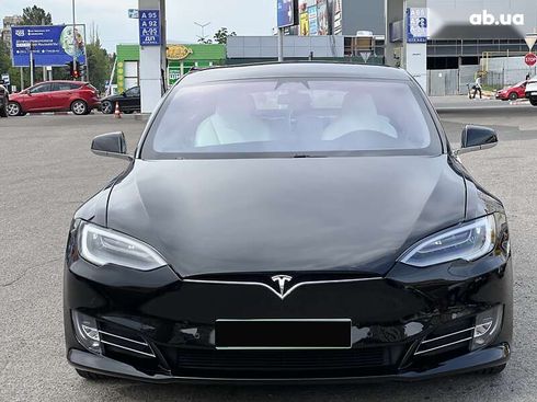 Tesla Model S 2019 - фото 4