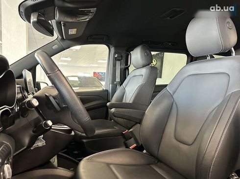 Mercedes-Benz V-Класс 2023 - фото 11
