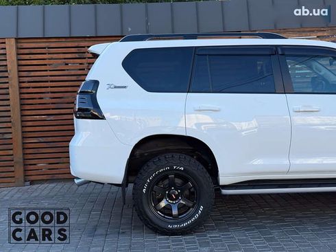 Toyota Land Cruiser Prado 2021 - фото 12