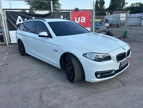 BMW 5 серия 2016 белый - фото 7
