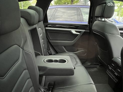 Volkswagen Touareg 2022 - фото 19