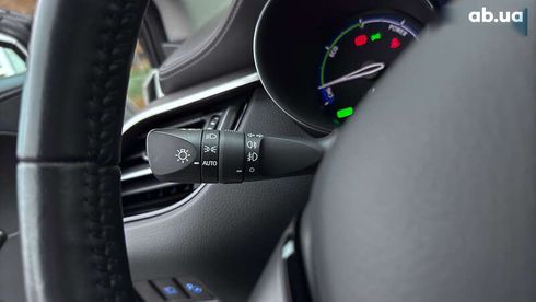 Toyota C-HR 2021 - фото 18