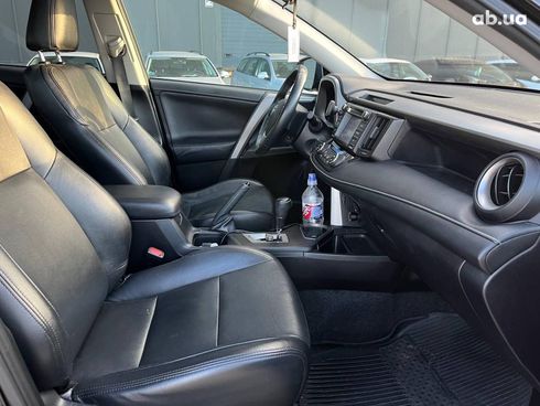 Toyota RAV4 2016 черный - фото 33