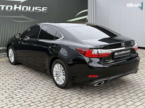 Lexus ES 2017 - фото 26