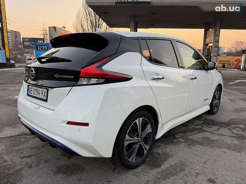 Nissan Leaf 2019 - фото 11
