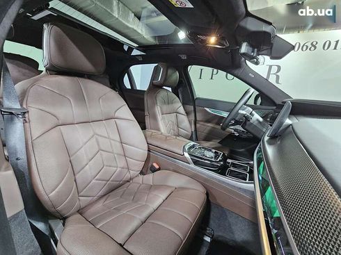BMW i7 2024 - фото 5