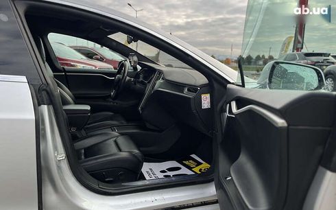 Tesla Model S 2018 - фото 20