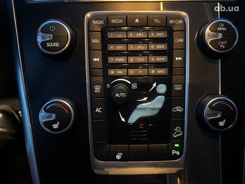 Volvo XC60 2013 серый - фото 29