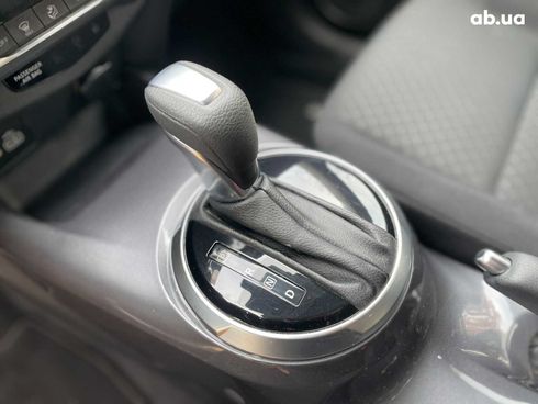 Nissan Juke 2021 серый - фото 40