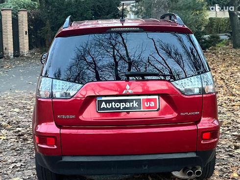 Mitsubishi Outlander 2010 красный - фото 10