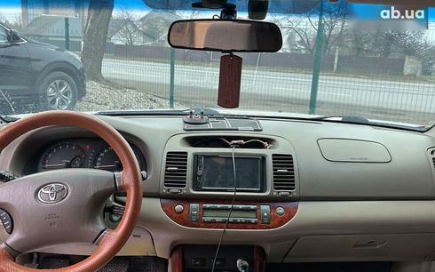 Toyota Camry 2004 - фото 10