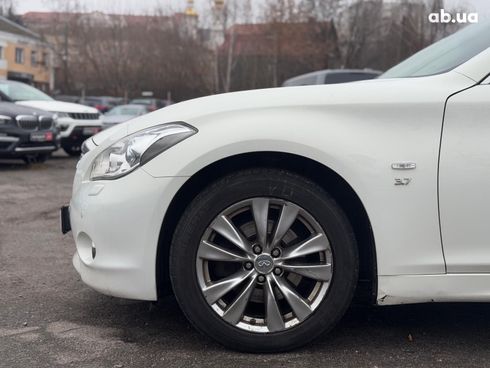 Infiniti Q70 2013 белый - фото 6