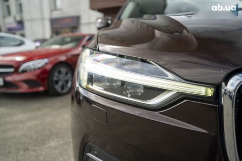 Volvo XC60 2018 - фото 7