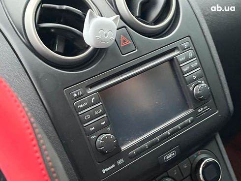 Nissan Qashqai 2012 красный - фото 31