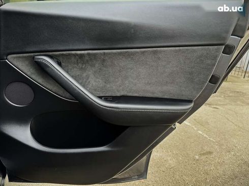 Tesla Model Y 2022 - фото 25