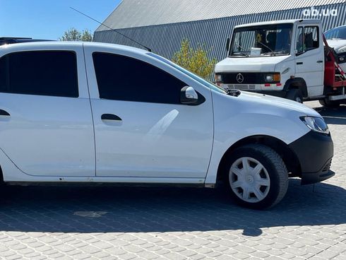 Renault Logan 2015 белый - фото 6
