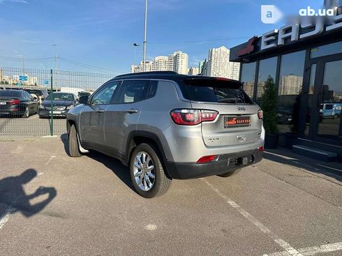 Jeep Compass 2020 - фото 10