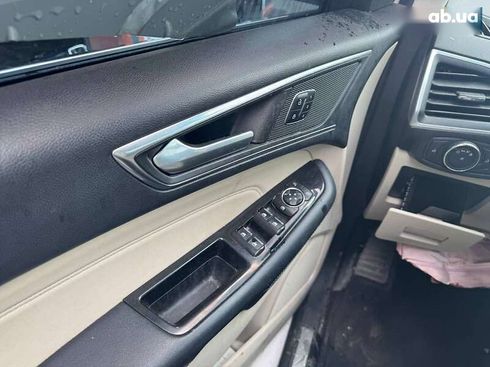 Ford Edge 2017 - фото 9