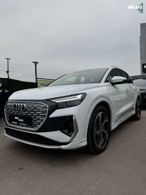 Audi Q4 e-tron 2023 - фото 5