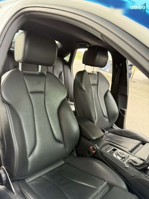 Audi A3 2020 - фото 19